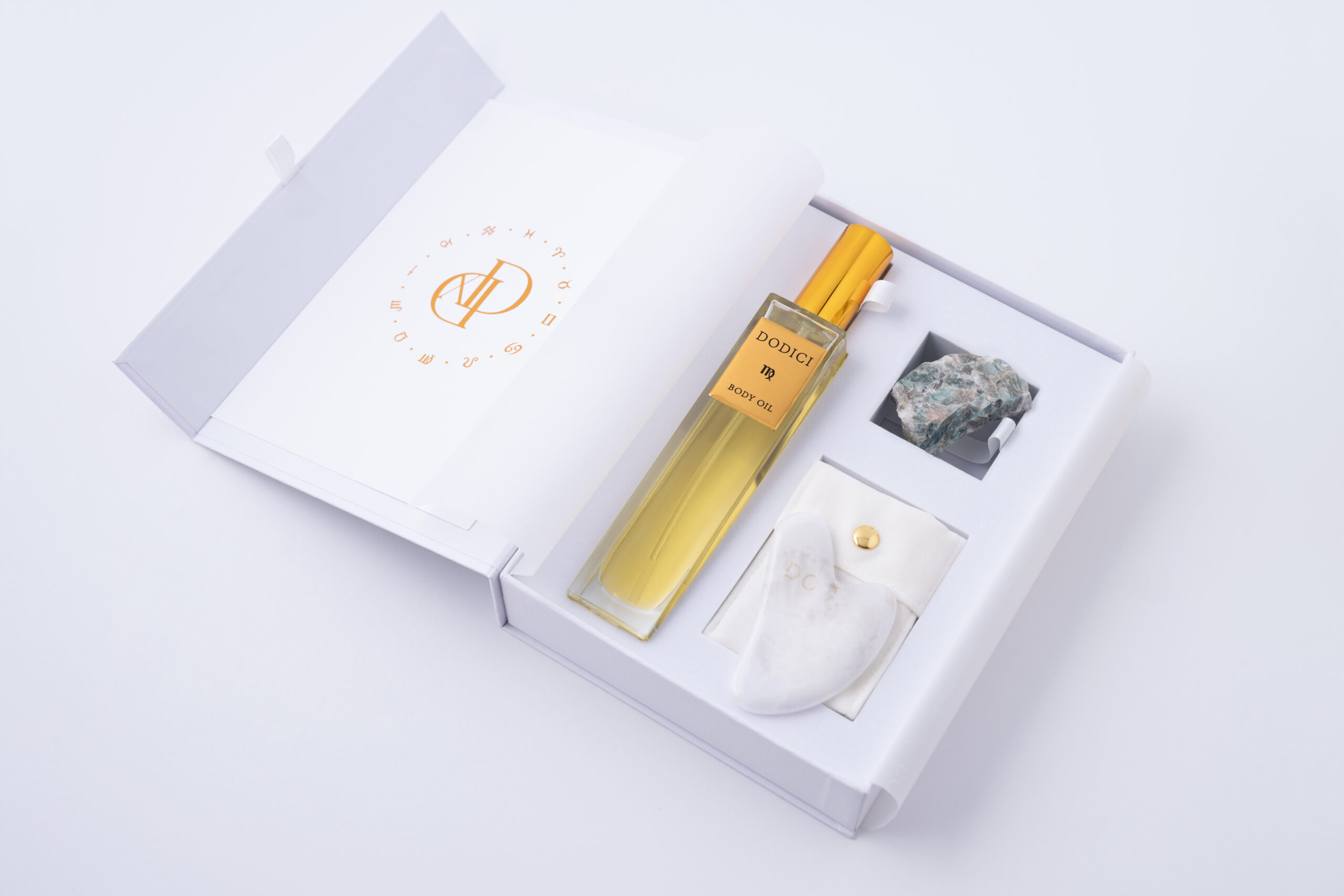 Dodici Organic Neitsi – Kehaõli ja gua sha komplekt